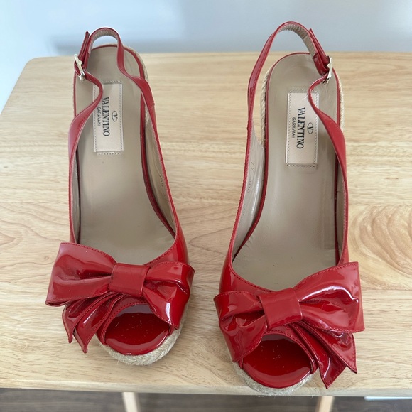 Valentino red sandals - Picture 1 of 3